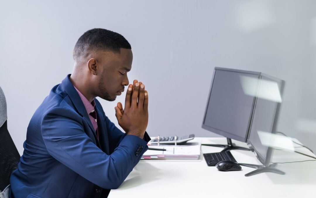 5 mooie Bijbelverzen voor op werk